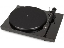 Project Debut Carbon Turntable - Piano Black